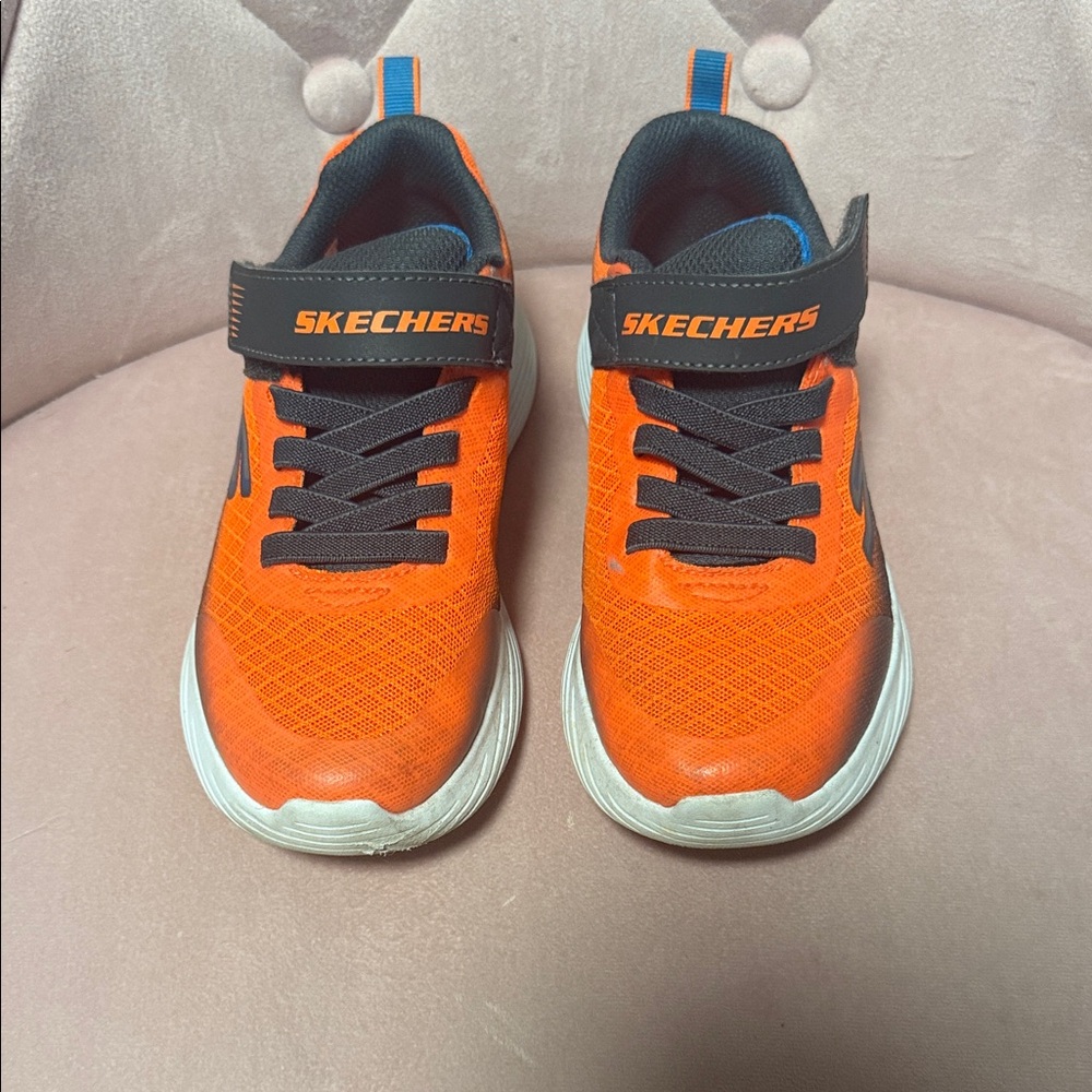 Skechers Boys Size 1 Bright Orange Sneakers, GUC, just need cleaning